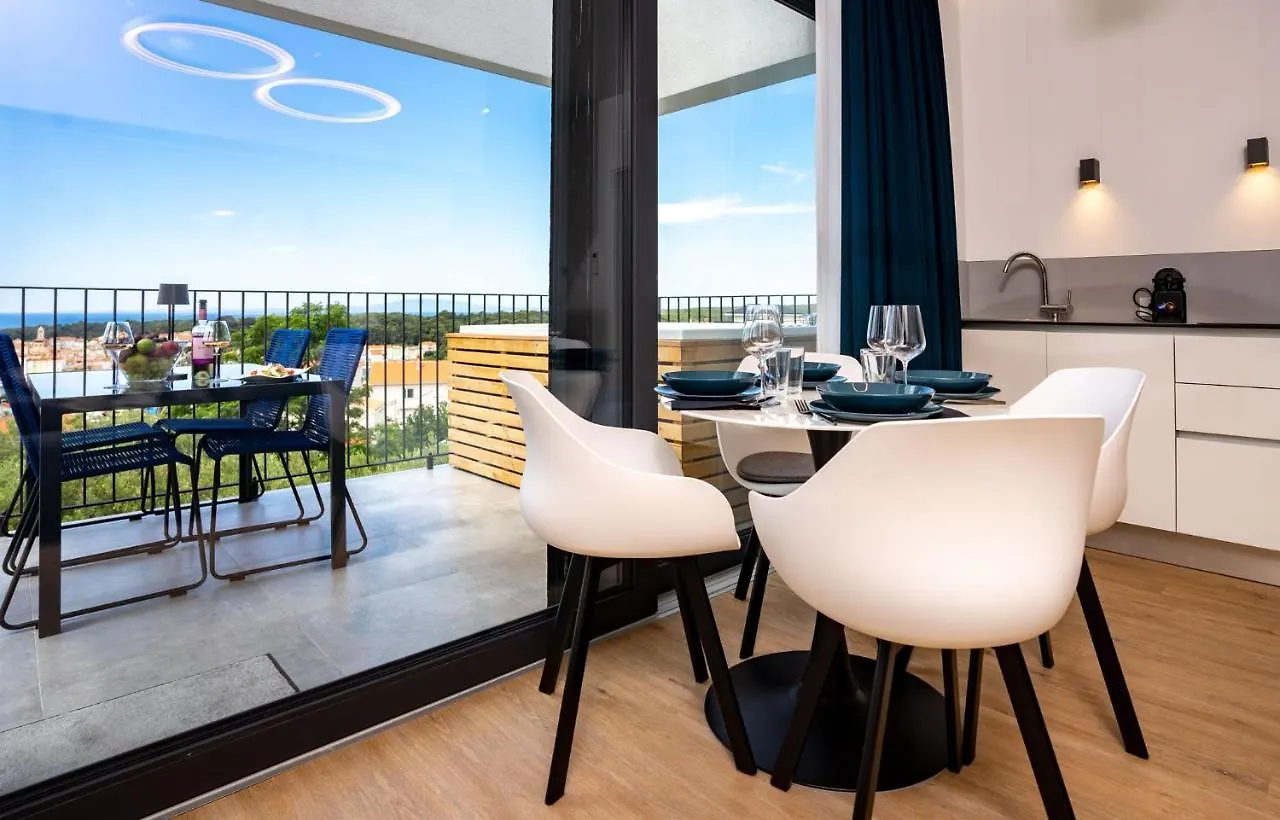 Panorama Suite Dora With Jacuzzi Palit