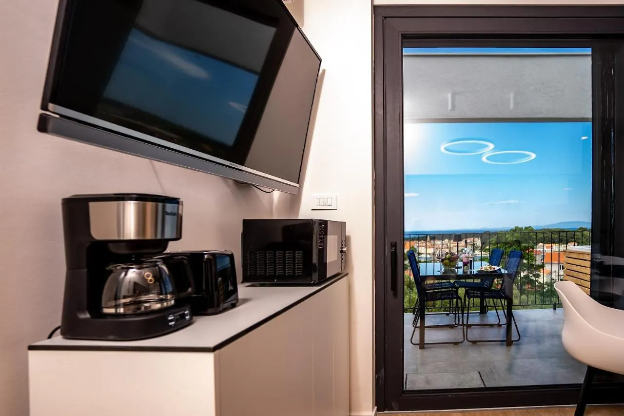 Apartment Panorama Suite Dora With Jacuzzi Palit