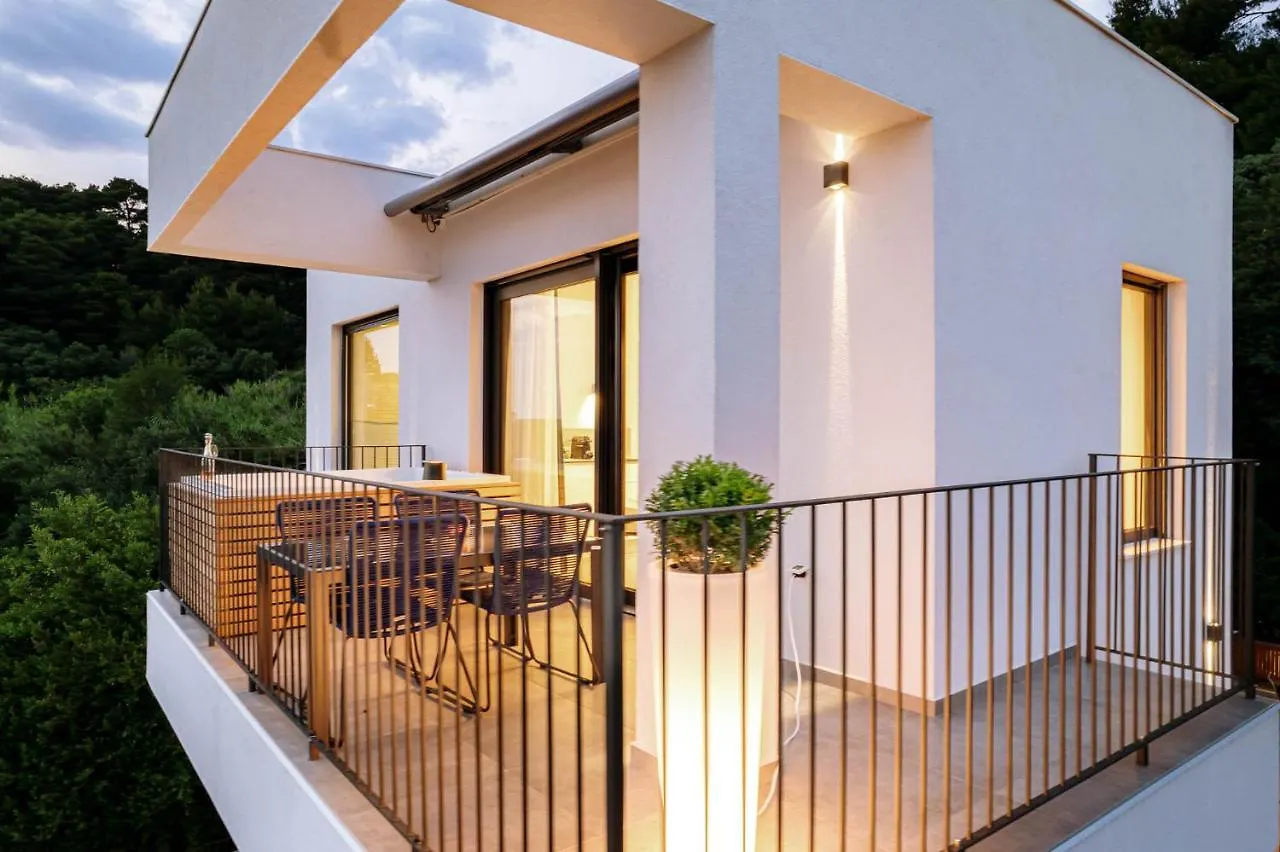 Panorama Suite Dora With Jacuzzi Palit Apartment
